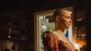 Bugonia: El Regreso Inquietante de Yorgos Lanthimos con Emma Stone (Reseña)