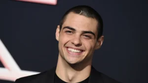 Noah Centineo se suma a Sydney Sweeney en la película de Gundam